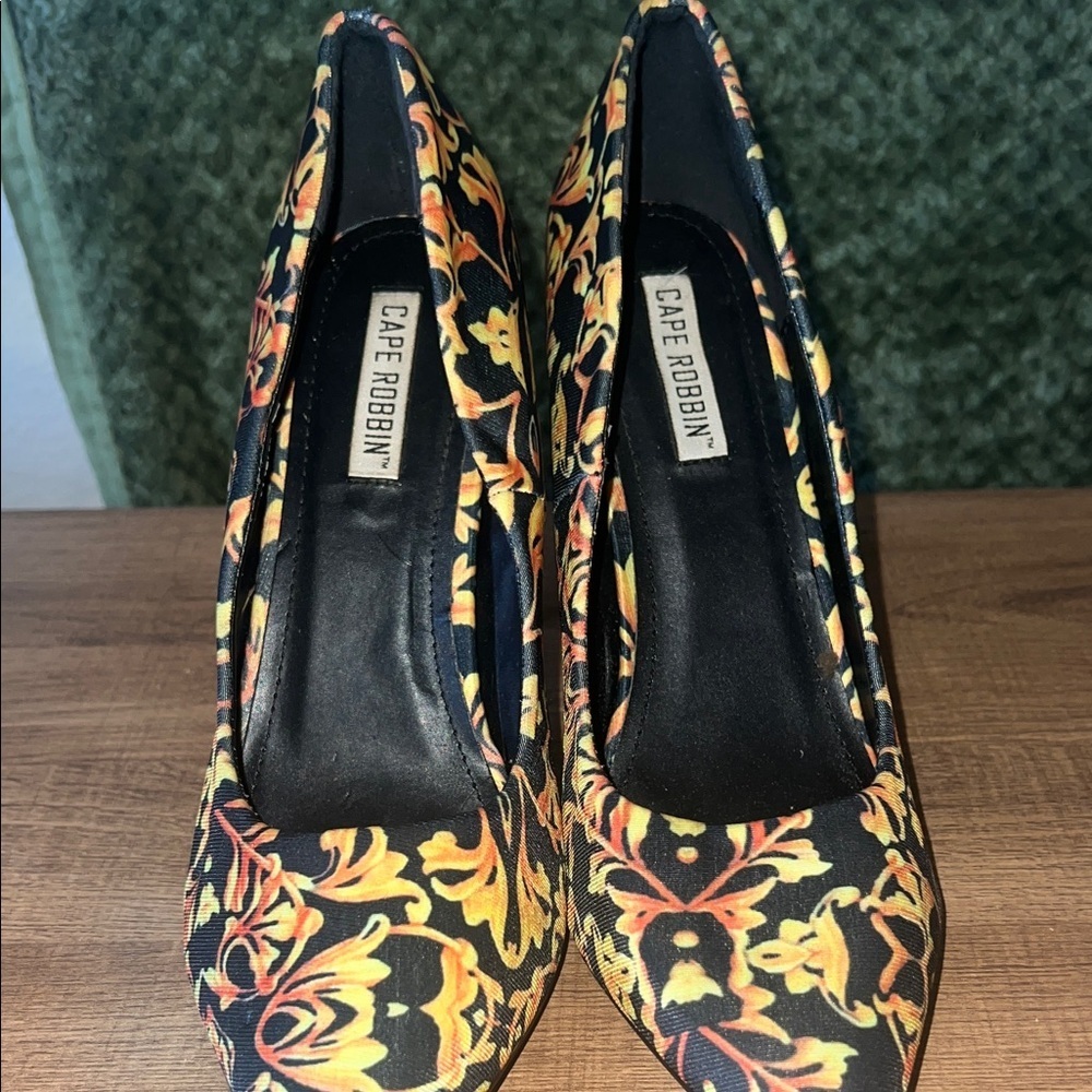 Cape Robbin Black and Yellow Floral Heels